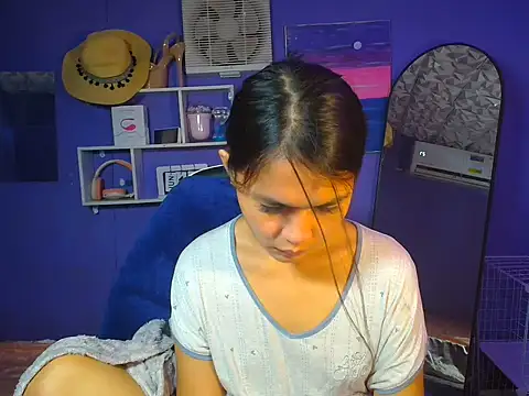 Snapshot of urgirljane chatting on June 14, 2026, 2:35 am urgirljane online show from June 14, 2026, 2:35 am