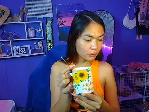 Snapshot of urgirljane chatting on June 24, 2026, 1:37 am urgirljane online show from June 24, 2026, 1:37 am