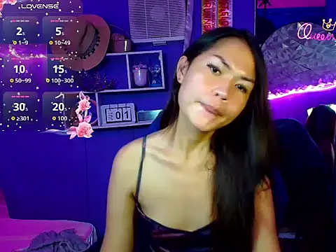 Snapshot of urgirljane chatting on June 30, 2026, 5:25 pm urgirljane online show from June 30, 2026, 5:25 pm
