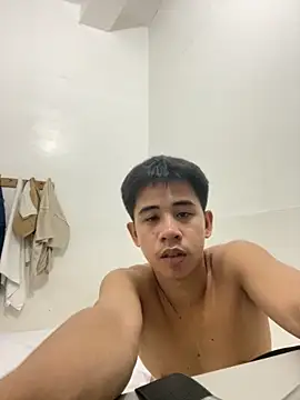 Snapshot of urasianbigcock chatting on October 18, 2025, 6:05 am urasianbigcock online show from October 18, 2025, 6:05 am