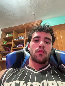 Snapshot of aavrdvh33 chatting on February 3, 2026, 12:09 am aavrdvh33 online show from February 3, 2026, 12:09 am