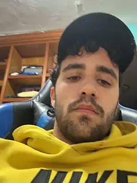 Snapshot of aavrdvh33 chatting on February 28, 2026, 7:37 pm aavrdvh33 online show from February 28, 2026, 7:37 pm