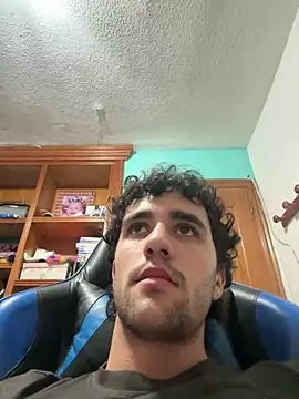 Snapshot of aavrdvh33 chatting on March 11, 2026, 2:28 am aavrdvh33 online show from March 11, 2026, 2:28 am