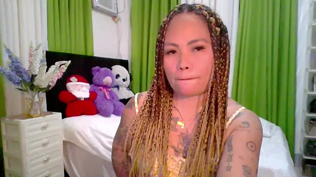 Snapshot of EstellaStarXxx chatting on November 3, 2025, 4:30 pm EstellaStarXxx online show from November 3, 2025, 4:30 pm