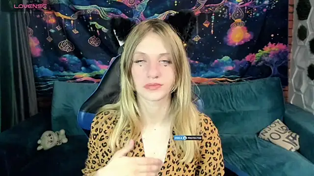 Olisa fox online show from October 31, 2025, 8:32 pm