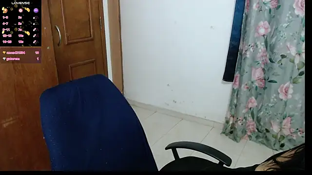 alejandralatina online show from February 1, 2026, 12:15 pm