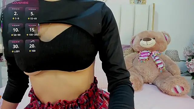 Mhia Sweet  online show from October 16, 2025, 8:21 pm