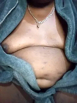 OnlyMoneyIwanT online show from February 1, 2026, 1:15 am