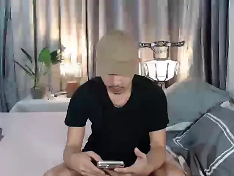 Snapshot of cute_richard24 chatting on September 25, 2025, 8:07 am cute richard24 online show from September 25, 2025, 8:07 am