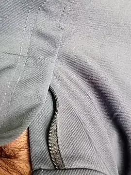 Snapshot of princemaheshboblover chatting on October 28, 2025, 8:18 am princemaheshboblover online show from October 28, 2025, 8:18 am