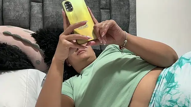 Sophia copper online show from September 30, 2025, 3:55 am