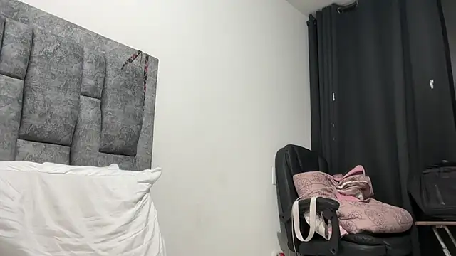 Sophia copper online show from October 1, 2025, 3:12 am