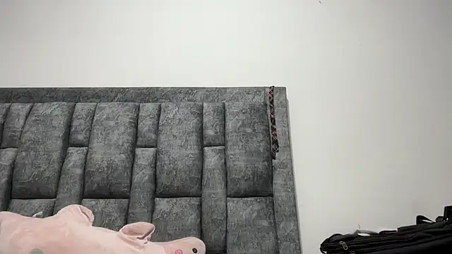 Sophia copper online show from October 16, 2025, 4:13 am