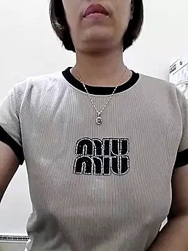 love sexy090 online show from November 11, 2025, 12:16 pm