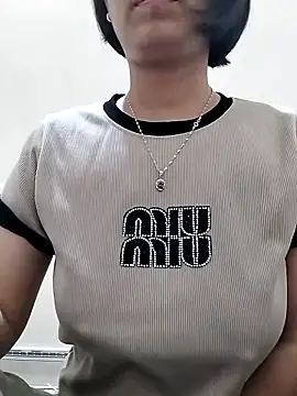 love sexy090 online show from March 8, 2026, 3:21 am