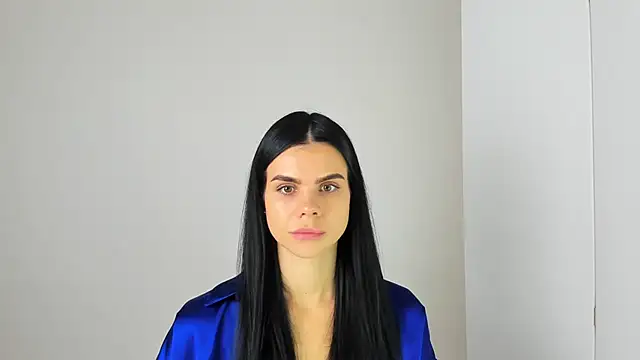 Amelisweett online show from September 12, 2025, 8:25 am