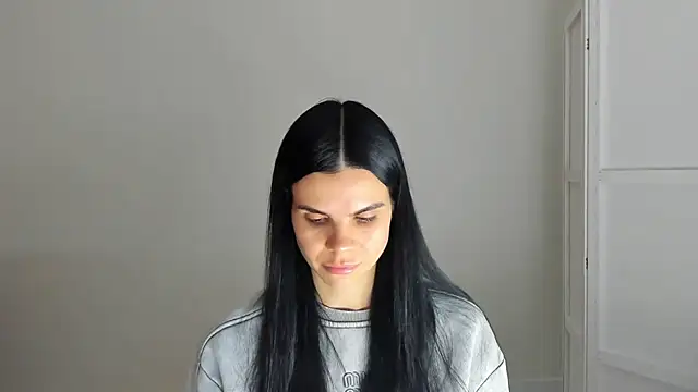 Amelisweett online show from October 4, 2025, 9:29 am