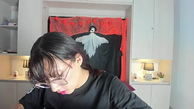 Snapshot of CamiGox chatting on November 6, 2025, 7:37 pm CamiGox online show from November 6, 2025, 7:37 pm