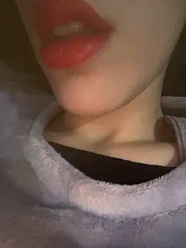 Mimisixo online show from November 20, 2025, 4:07 pm