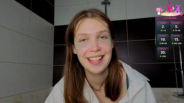 BeatrixCarIeton online show from October 15, 2025, 7:47 pm