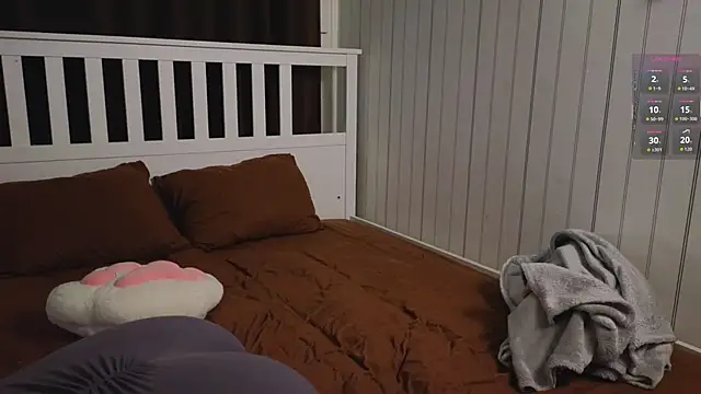 BeatrixCarIeton online show from October 17, 2025, 7:38 pm