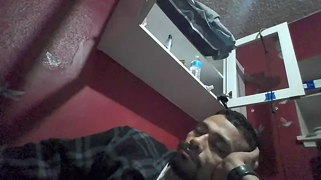 Cnutt310 online show from October 12, 2025, 12:48 pm