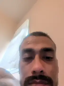 Cnutt310 online show from December 13, 2025, 11:21 pm