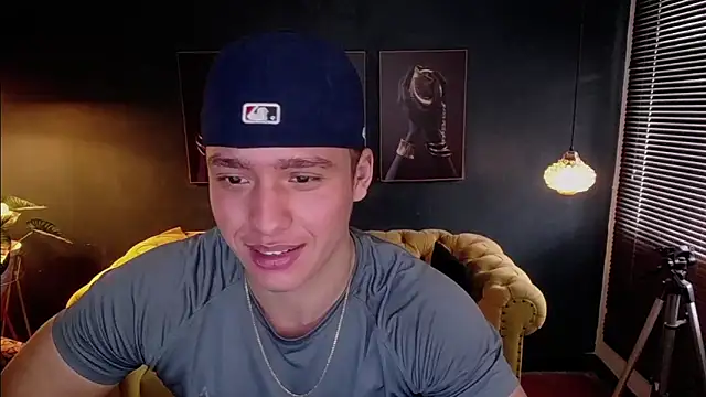 Snapshot of deivid_parker chatting on March 18, 2026, 2:31 pm deivid parker online show from March 18, 2026, 2:31 pm