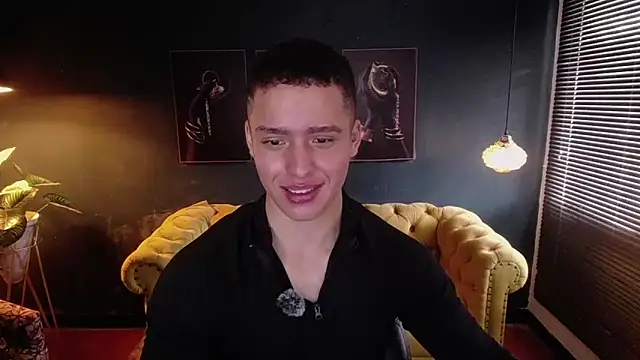 Snapshot of deivid_parker chatting on March 28, 2026, 1:43 pm deivid parker online show from March 28, 2026, 1:43 pm
