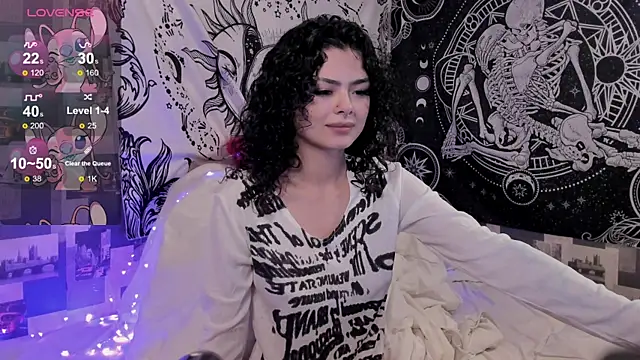 manyunya  online show from September 26, 2025, 2:32 pm