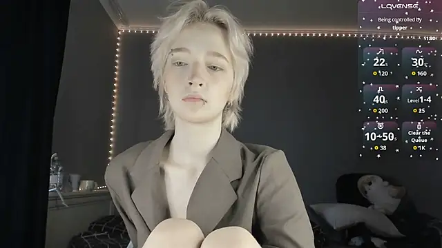 MelissaReis online show from December 14, 2025, 10:20 am