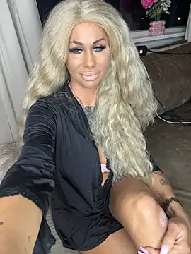 dutchbarbie online show from October 3, 2025, 7:33 pm
