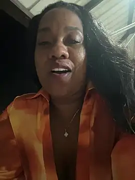 Snapshot of Sam_Blue chatting on April 19, 2026, 6:56 am Sam Blue online show from April 19, 2026, 6:56 am
