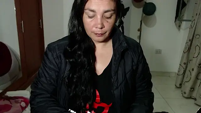 Vivian milf paint online show from October 7, 2025, 3:14 am