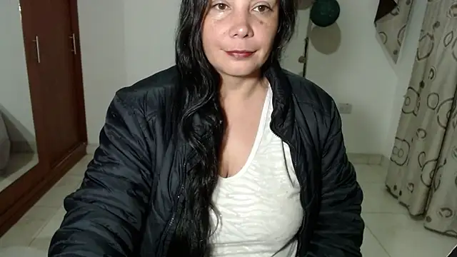 Vivian milf paint online show from October 24, 2025, 3:14 am