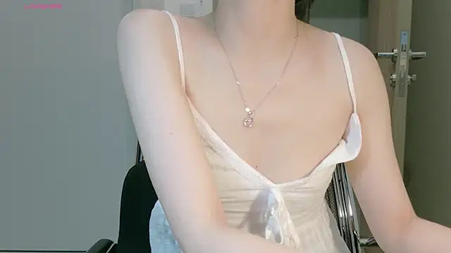 Ryeon 99 online show from April 15, 2026, 2:35 pm