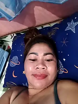 sexybitch 02 online show from April 30, 2026, 1:28 pm