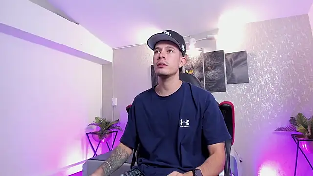 nils saint online show from October 18, 2025, 3:42 am