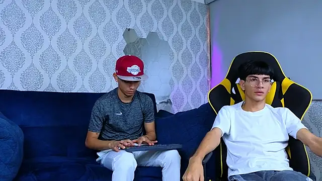 The slim boyss3 online show from September 11, 2025, 1:44 pm