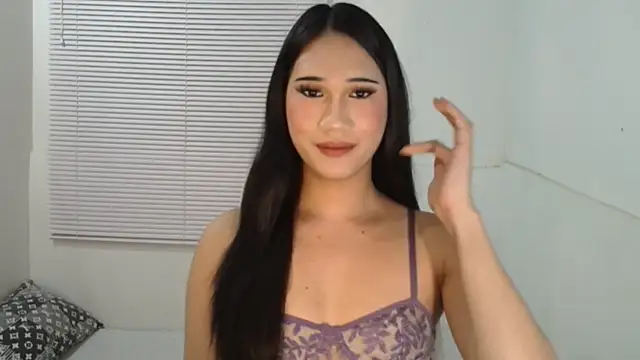 Snapshot of Leighs_Celine chatting on February 4, 2026, 8:58 pm Leighs Celine online show from February 4, 2026, 8:58 pm