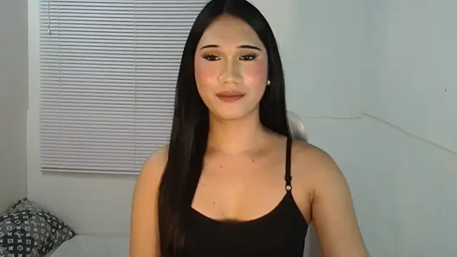 Snapshot of Leighs_Celine chatting on February 6, 2026, 3:04 pm Leighs Celine online show from February 6, 2026, 3:04 pm