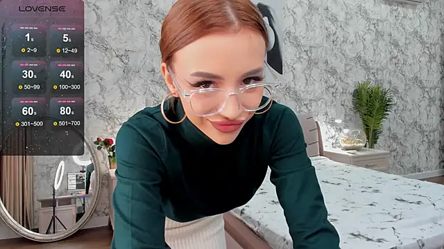 KatieBrown1 online show from September 10, 2025, 8:14 am