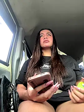 urasianlady online show from October 25, 2025, 7:05 am