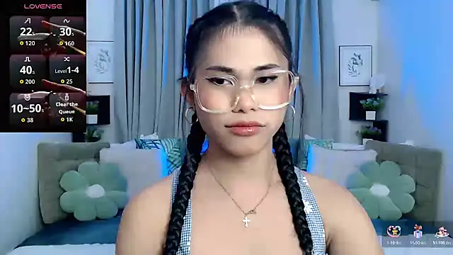 PrettyBlythes TS online show from October 21, 2025, 11:33 am