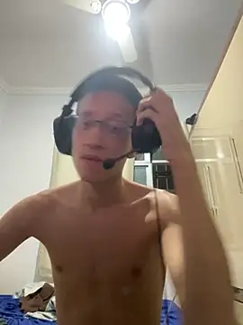 safadezanunes2 online show from November 4, 2025, 12:43 am