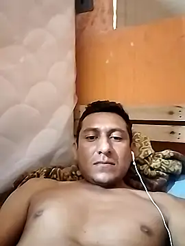 Albertmarc2 online show from November 23, 2025, 2:17 pm