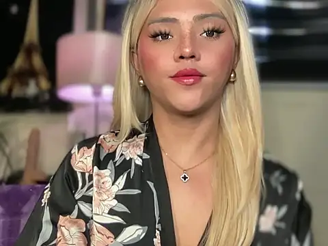 Snapshot of calimonroe chatting on September 26, 2025, 10:58 pm calimonroe online show from September 26, 2025, 10:58 pm