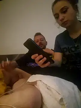 Snapshot of raducori chatting on March 8, 2026, 1:36 am raducori online show from March 8, 2026, 1:36 am