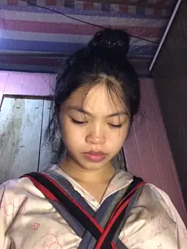 Thy00   online show from September 24, 2025, 8:28 am