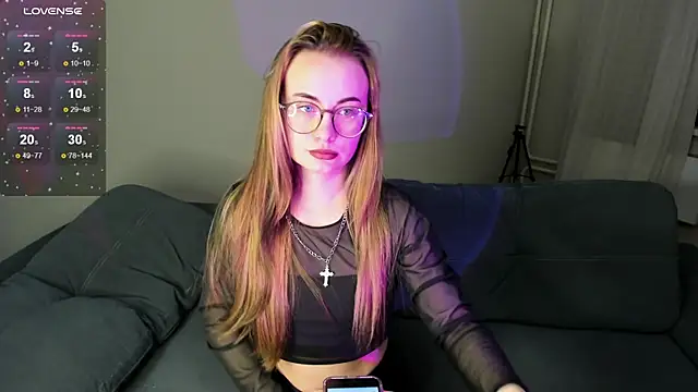 MewStella online show from November 2, 2025, 10:34 pm